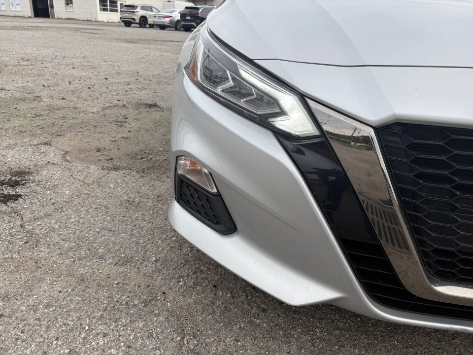 2020 Nissan Altima SR FWD