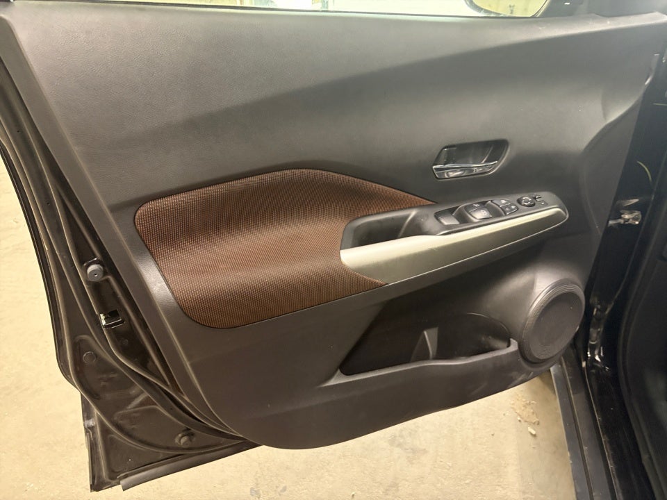 2020 Nissan Kicks SR Xtronic CVT