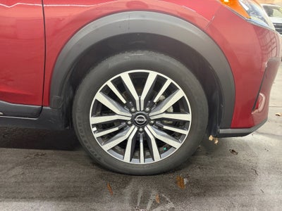 2023 Nissan Kicks SR Xtronic CVT
