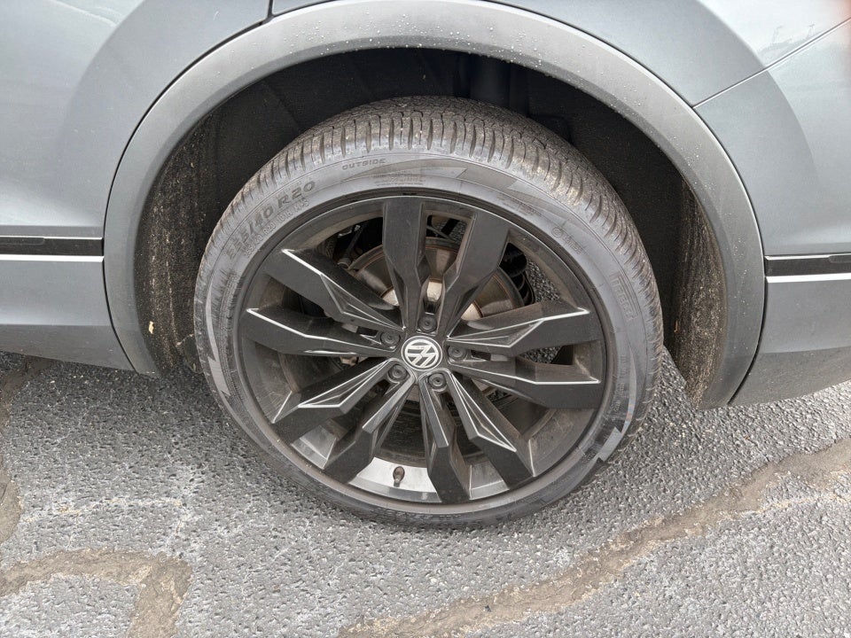 2021 Volkswagen Tiguan 2.0T SE R-Line Black