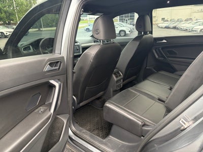 2021 Volkswagen Tiguan 2.0T SE R-Line Black