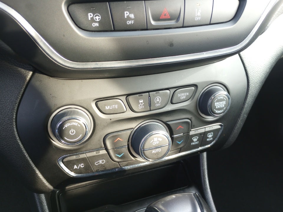 2023 Jeep Cherokee Altitude Lux 4x4