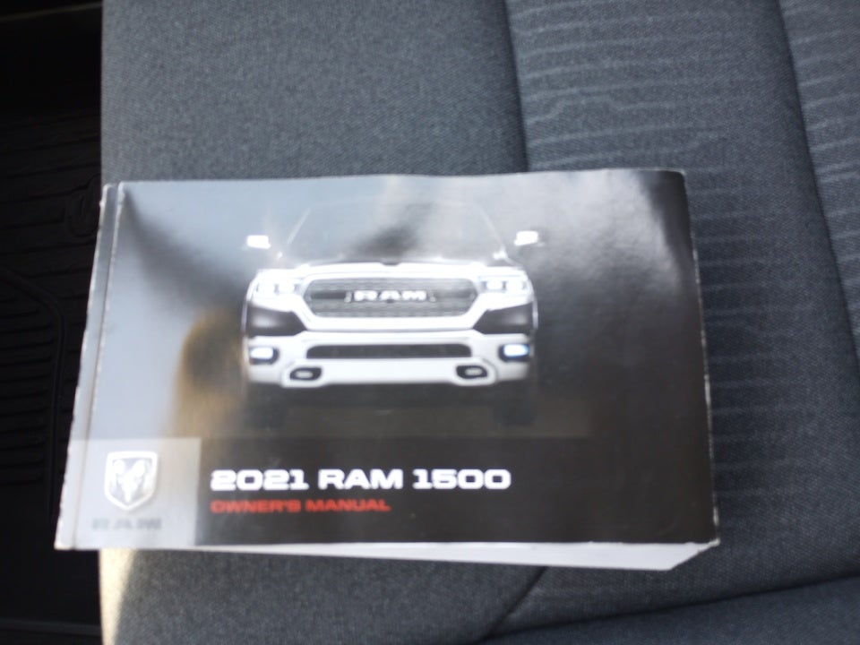 2021 RAM 1500 Big Horn Quad Cab 4x4 6'4" Box