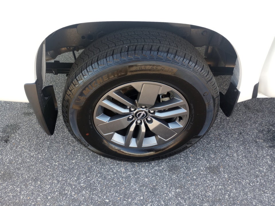 2026 Nissan Frontier Crew Cab SV 4x2