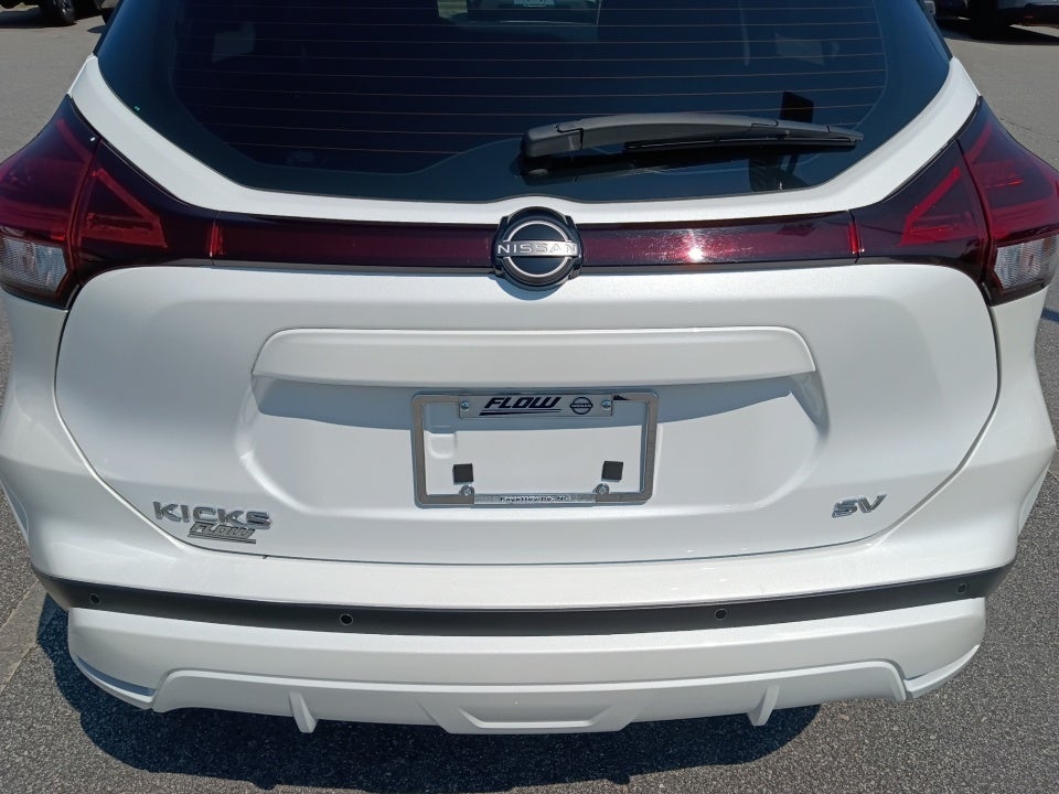 2023 Nissan Kicks SV