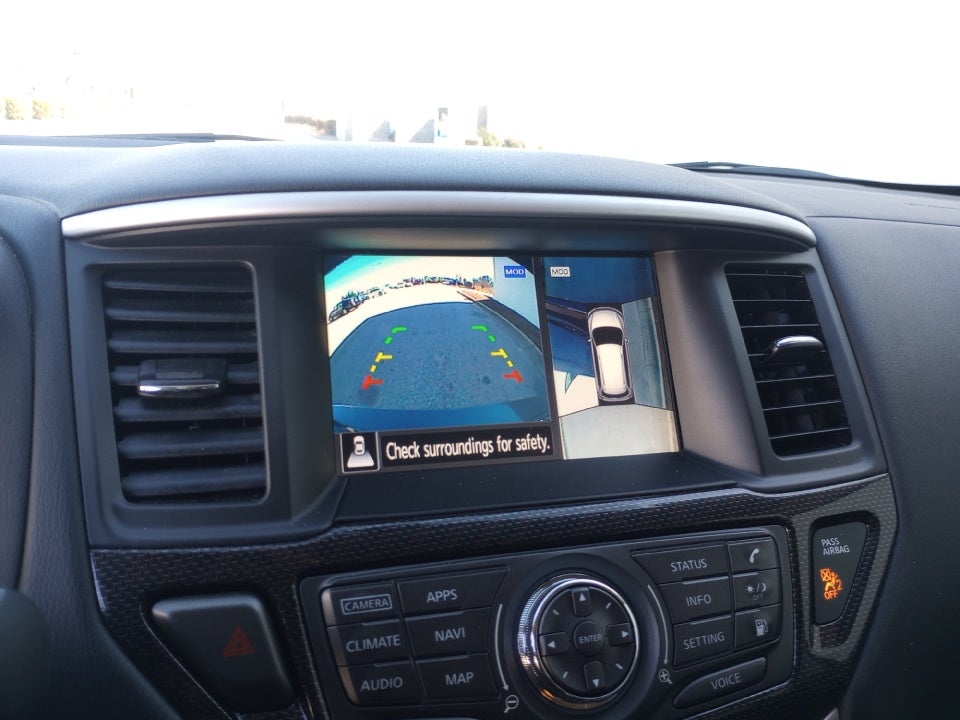 2020 Nissan Pathfinder SL 2WD