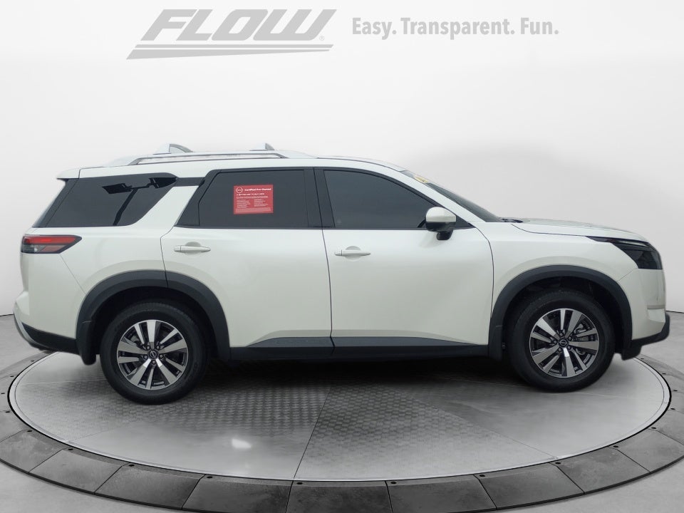 2023 Nissan Pathfinder SL 4WD