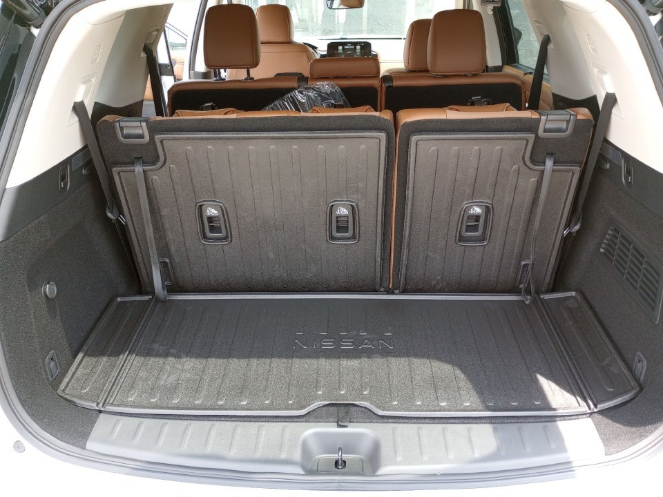 2023 Nissan Pathfinder Platinum 4WD