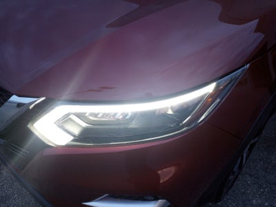 2022 Nissan Rogue Sport SL FWD Xtronic CVT