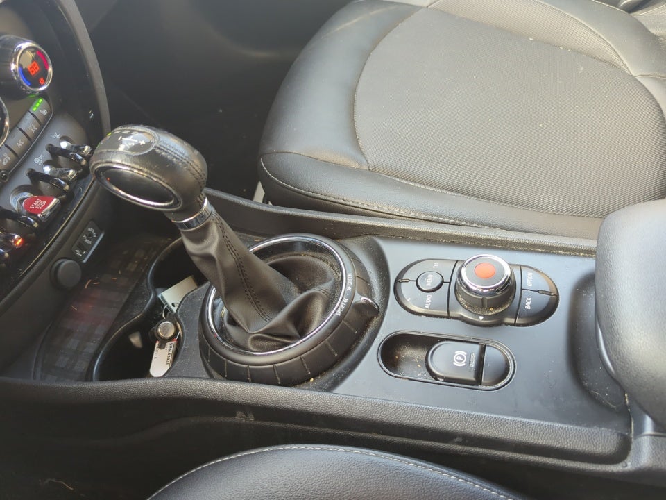 2017 MINI Clubman Cooper