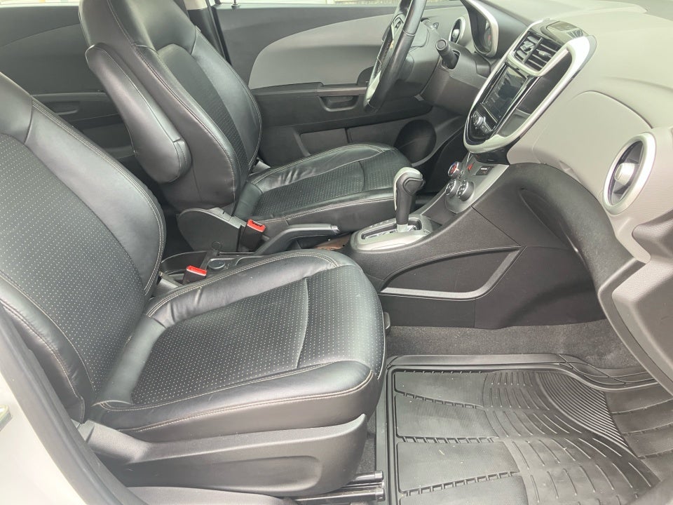 2018 Chevrolet Sonic Premier Auto