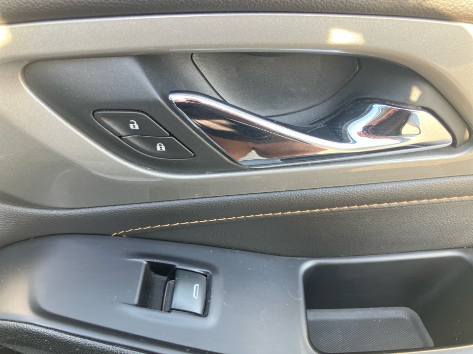 2020 Chevrolet Traverse FWD LS