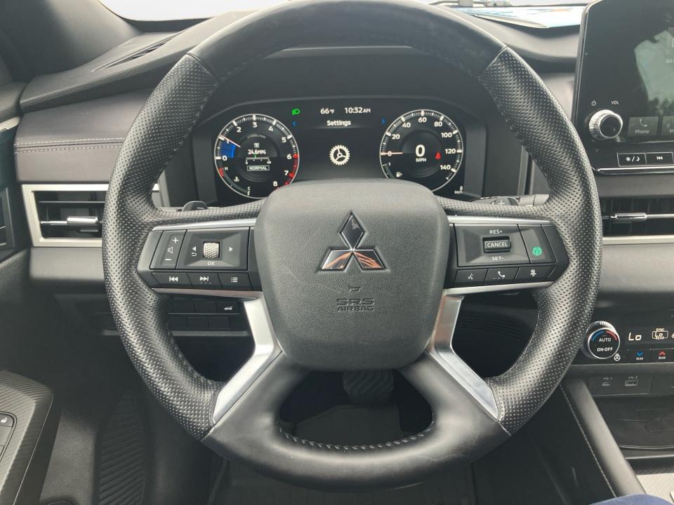 2023 Mitsubishi Outlander SEL