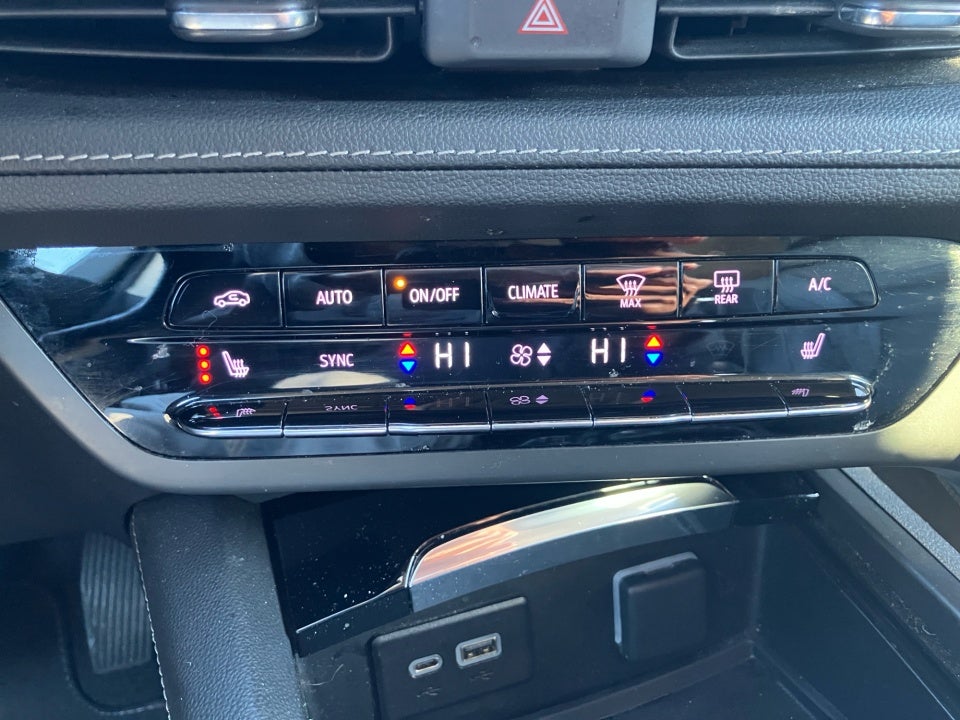 2023 Buick Envision Essence FWD