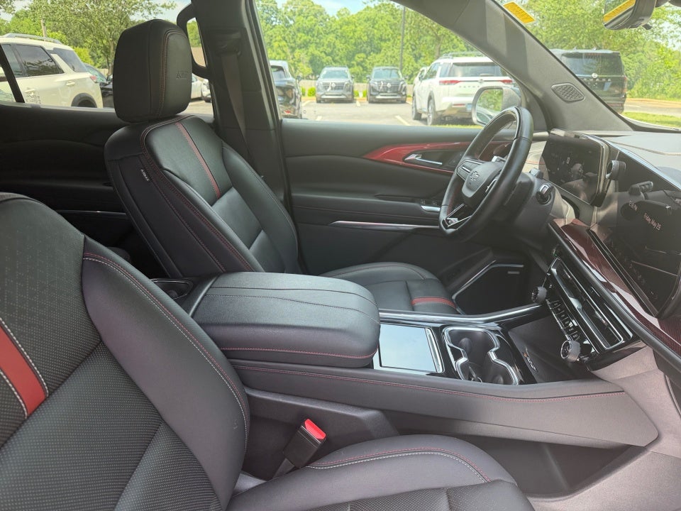 2024 Chevrolet Traverse AWD RS