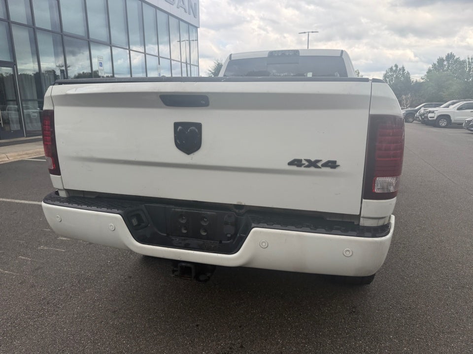 2017 RAM 3500 Laramie Crew Cab 4x4 8' Box