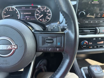 2022 Nissan Pathfinder SL