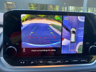 2023 Nissan Rogue Platinum FWD