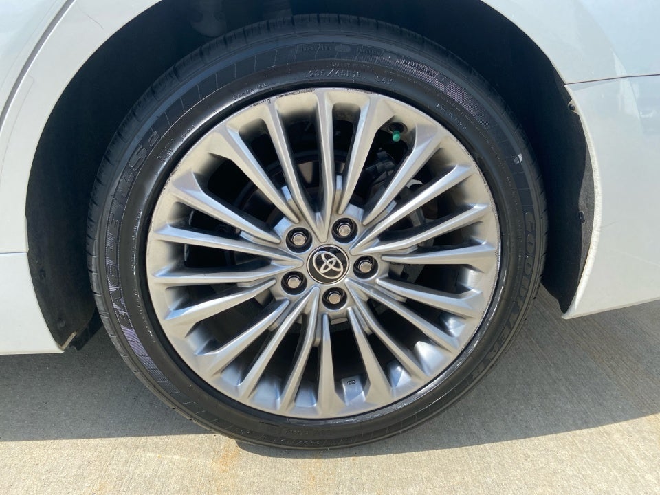 2022 Toyota Avalon Limited