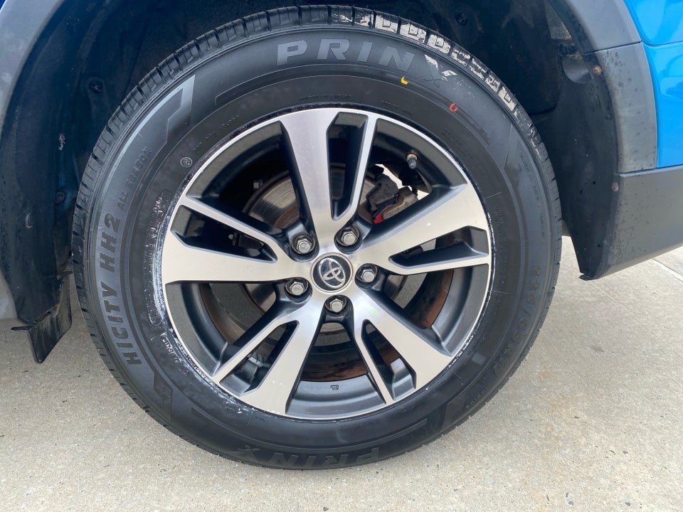 2018 Toyota RAV4 XLE