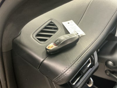 2020 Porsche Macan Turbo