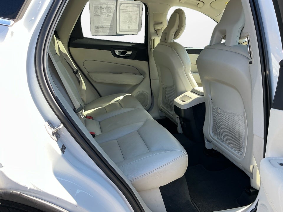 2018 Volvo XC60 T5 Momentum