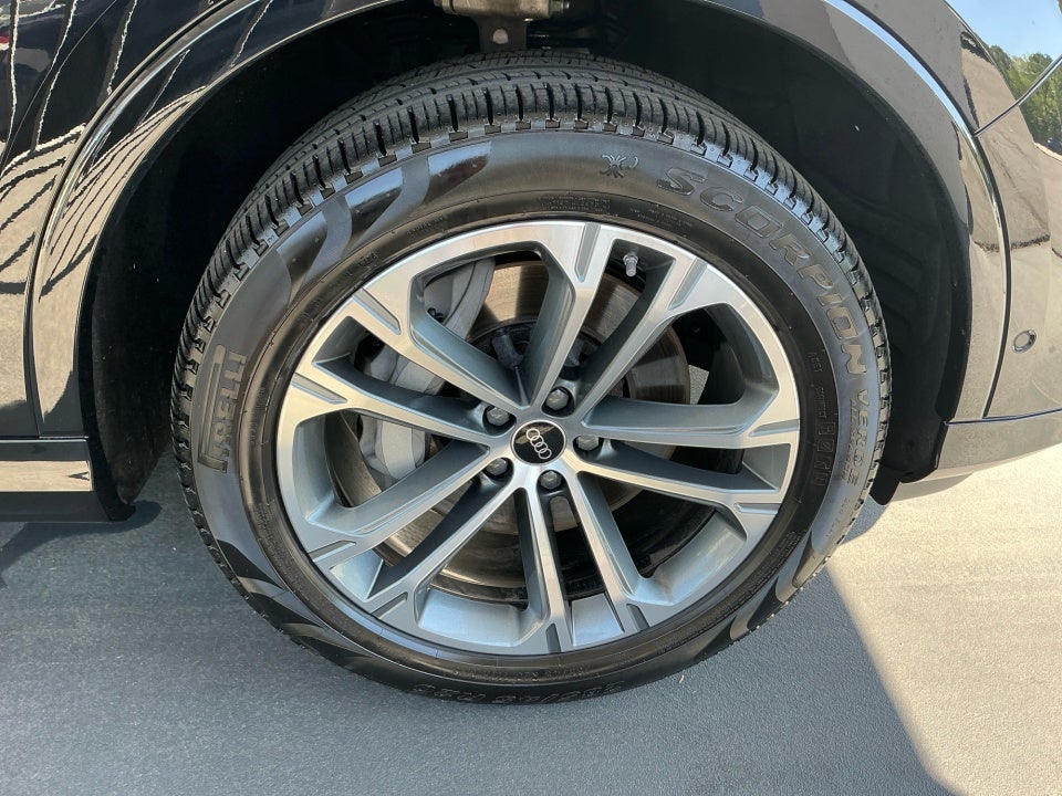 2025 Audi Q7 Premium 45 TFSI quattro Tiptronic