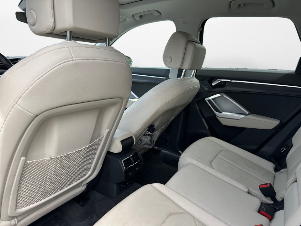 2022 Audi Q3 Premium 40 TFSI quattro Tiptronic