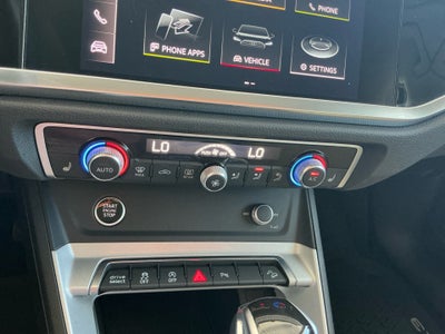 2022 Audi Q3 Premium 40 TFSI quattro Tiptronic