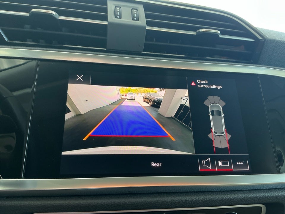 2022 Audi Q3 Premium 40 TFSI quattro Tiptronic