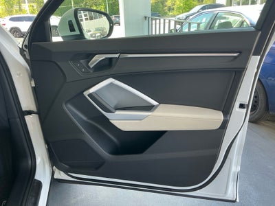 2022 Audi Q3 Premium 40 TFSI quattro Tiptronic