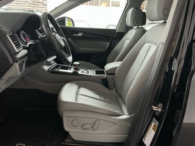 2022 Audi Q5 S line Premium