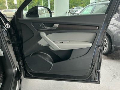 2022 Audi Q5 S line Premium
