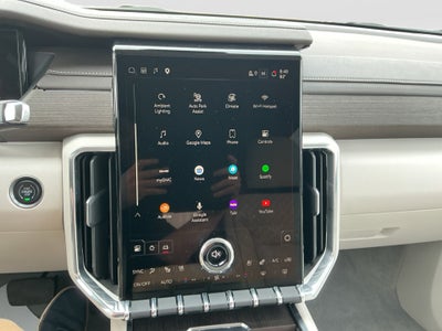2024 GMC Acadia FWD Denali