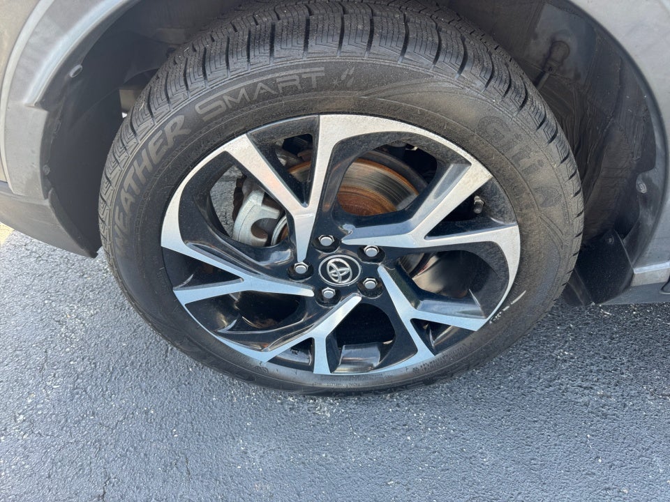 2018 Toyota C-HR XLE