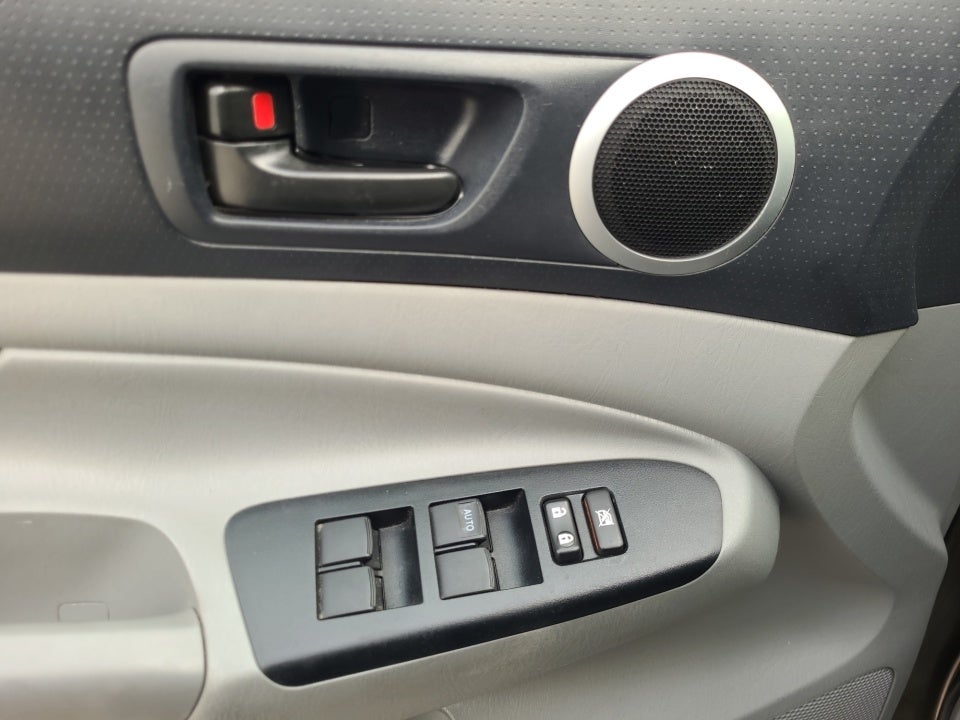 2015 Toyota Tacoma Base V6