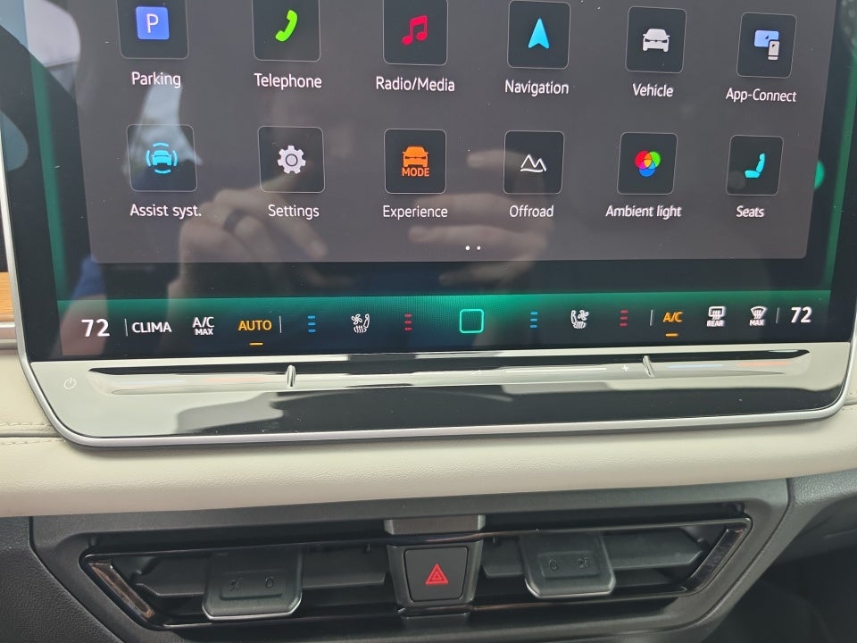 2025 Volkswagen Tiguan 2.0T SEL R-Line