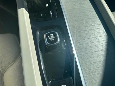 2024 Volvo XC60 Plus Dark Theme