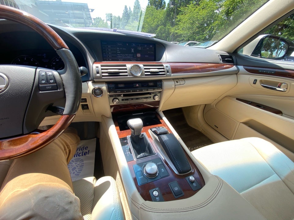 2015 Lexus LS 460 4dr Sdn RWD