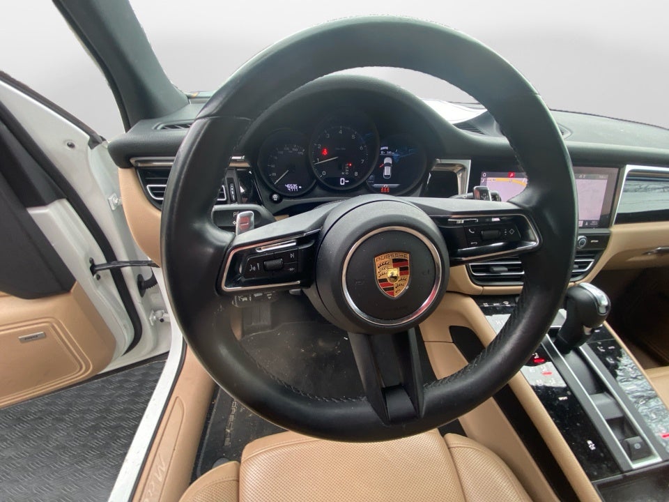 2023 Porsche Macan Base