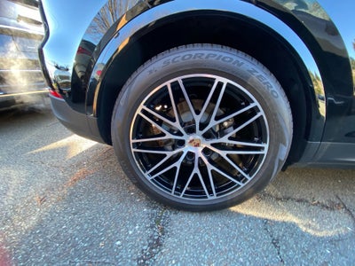 2025 Porsche Cayenne Coupe Coupe AWD