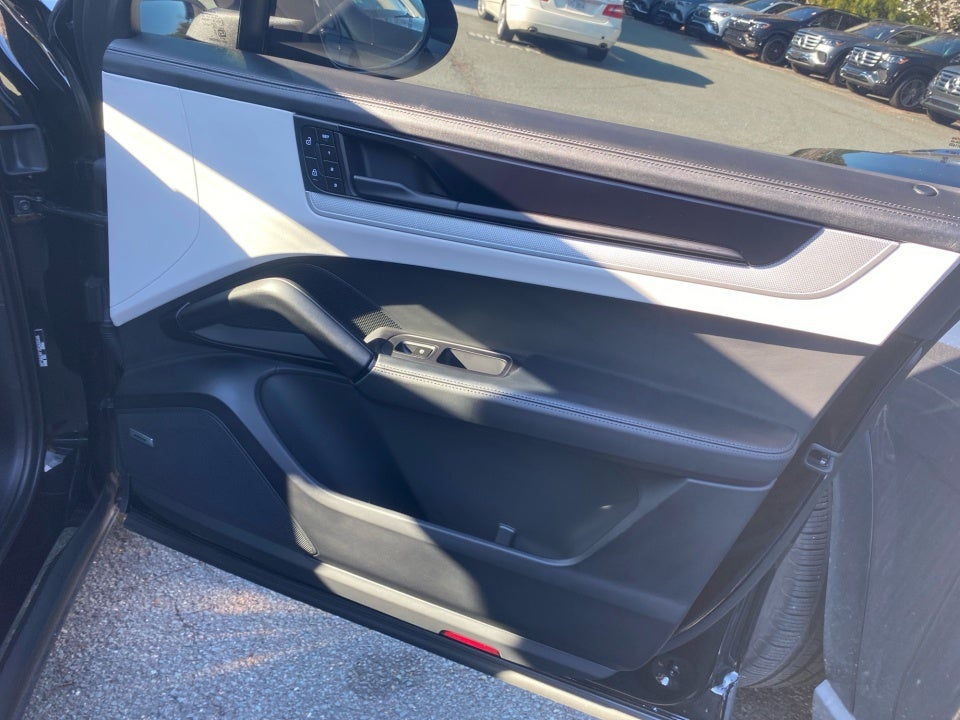 2025 Porsche Cayenne Coupe Coupe AWD