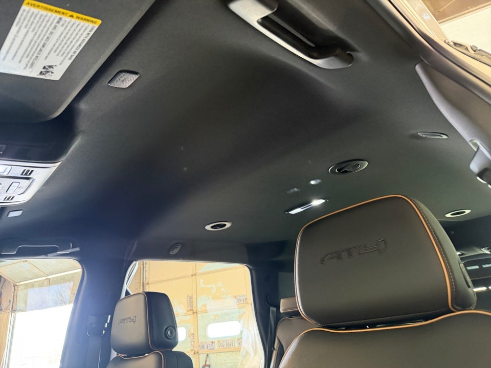 2024 GMC Yukon 4WD AT4