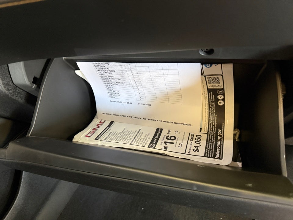 2024 GMC Yukon 4WD AT4