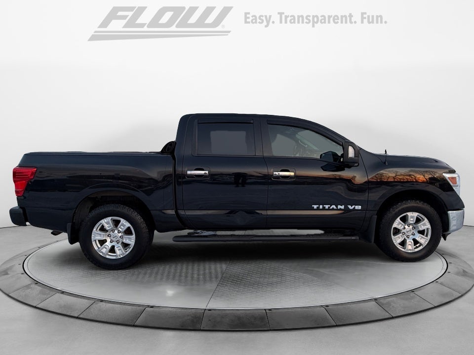 2018 Nissan TITAN SV