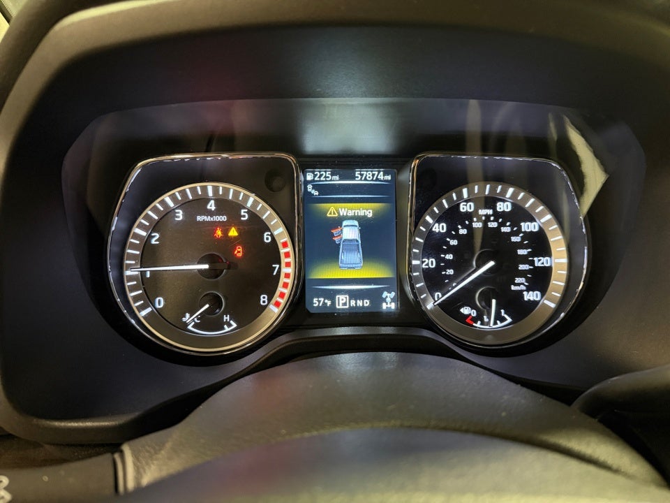 2018 Nissan TITAN SV