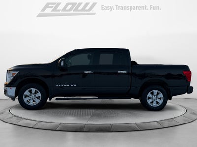 2018 Nissan TITAN SV