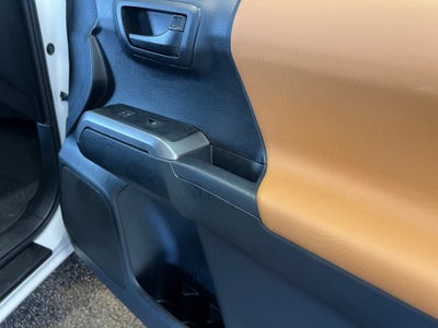 2019 Toyota Tacoma SR5 V6