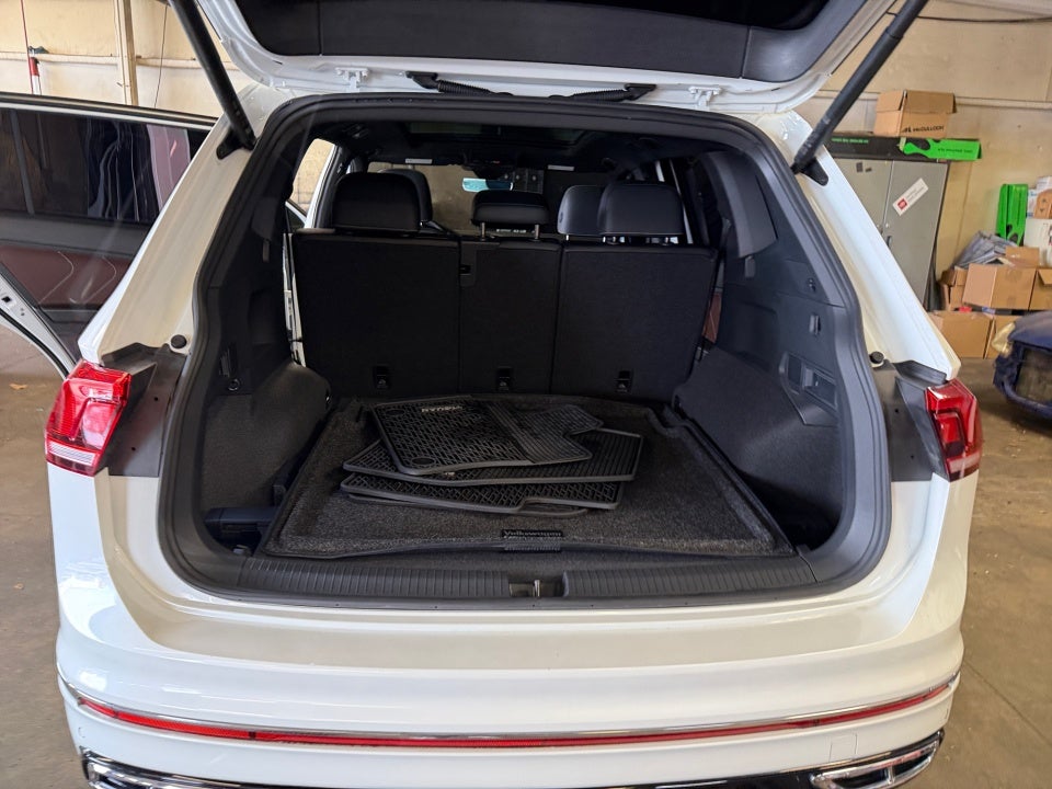 2024 Volkswagen Tiguan 2.0T SEL R-Line