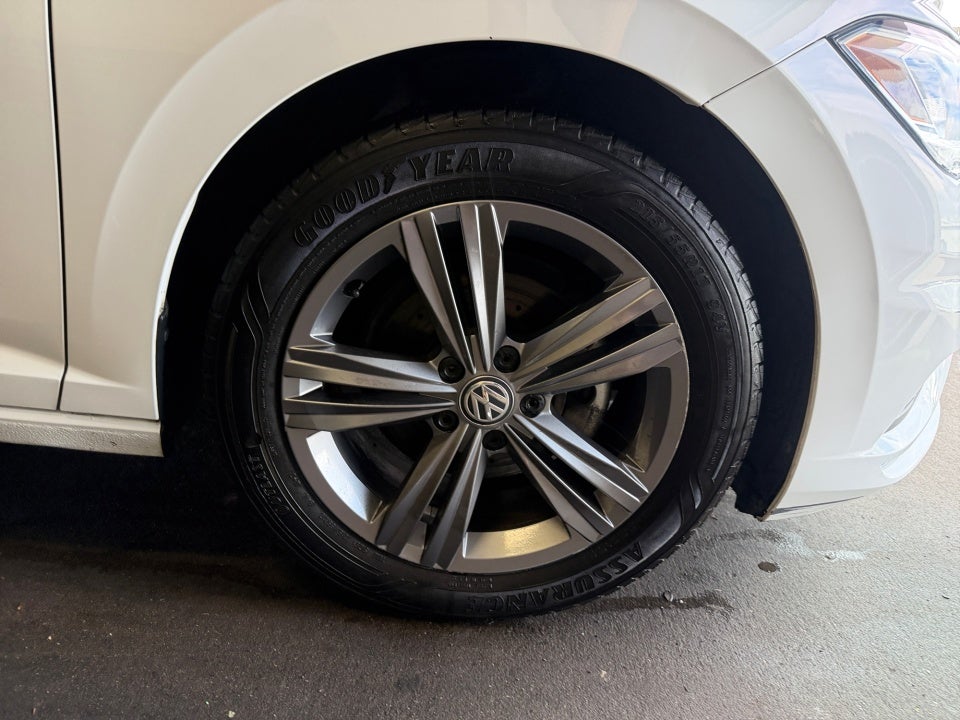 2021 Volkswagen Jetta R-Line